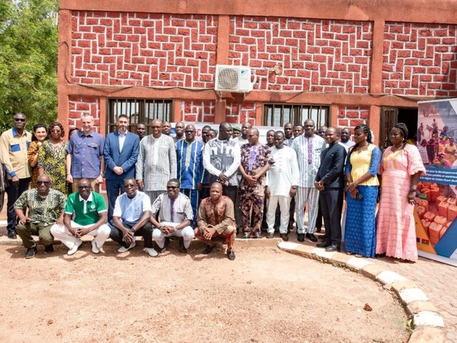 Committed and mobilised actors for the official launch of the WASH projects (Photo, IRC Burkina, 202